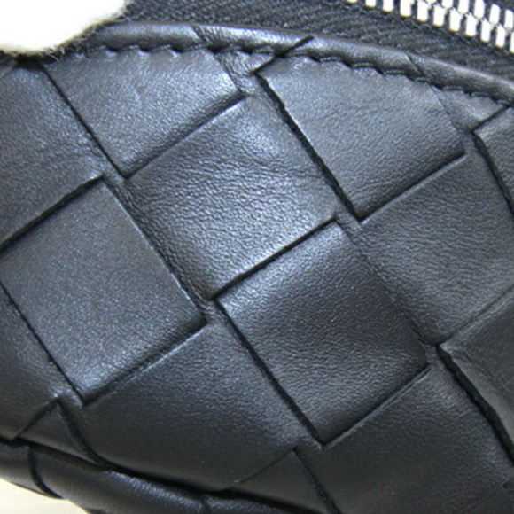BOTTEGA VENETA Black Leather Intrecciato Pouch - Picture 6 of 10